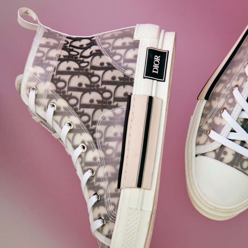 Photos De La Collection "Oblique" De Dior Par Kim Jones