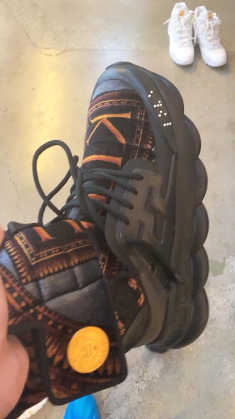 Photo Sneakers KITH x Versace
