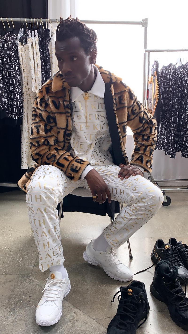Photo Sneakers KITH x Versace