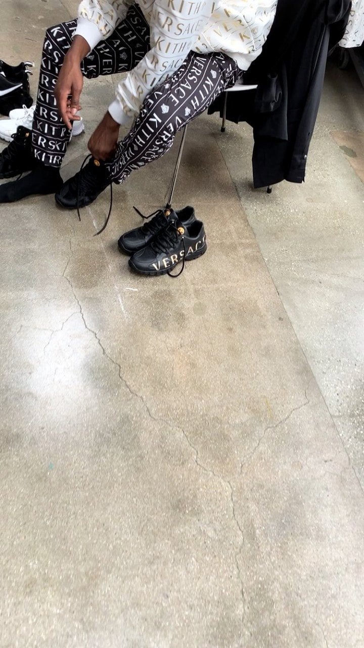 Photo Sneakers KITH x Versace
