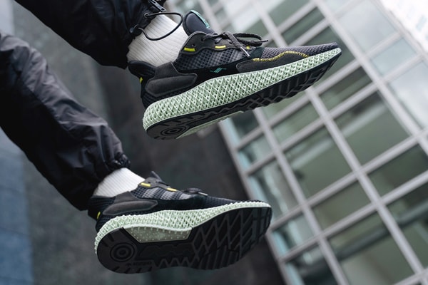 Photo adidas Consortium ZX4000 4D "Carbon"