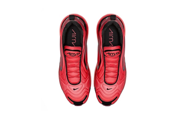 Photo Nike Air Max 720 "University Red"
