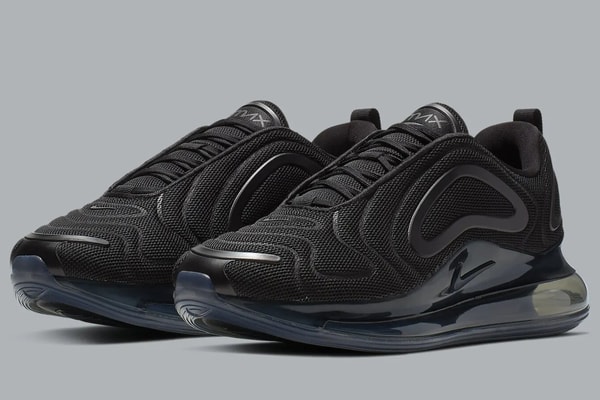 Nike Air Max 720 Triple Black Photos