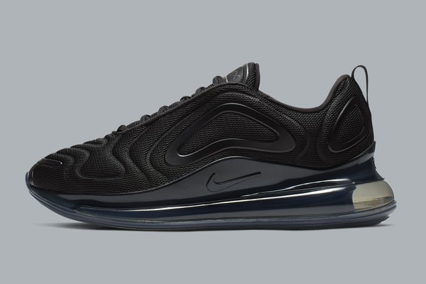 Nike Air Max 720 Triple Black Photos