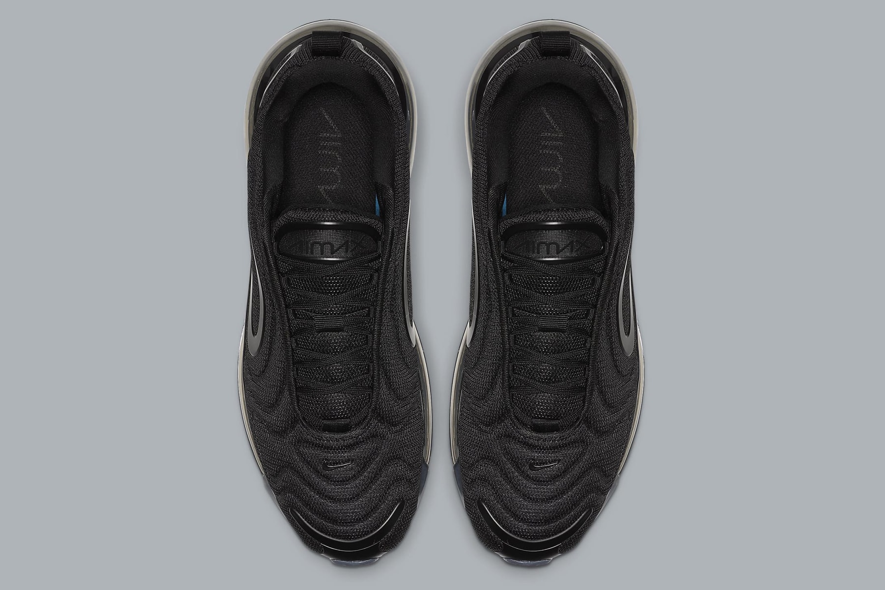 Nike Air Max 720 Triple Black Photos