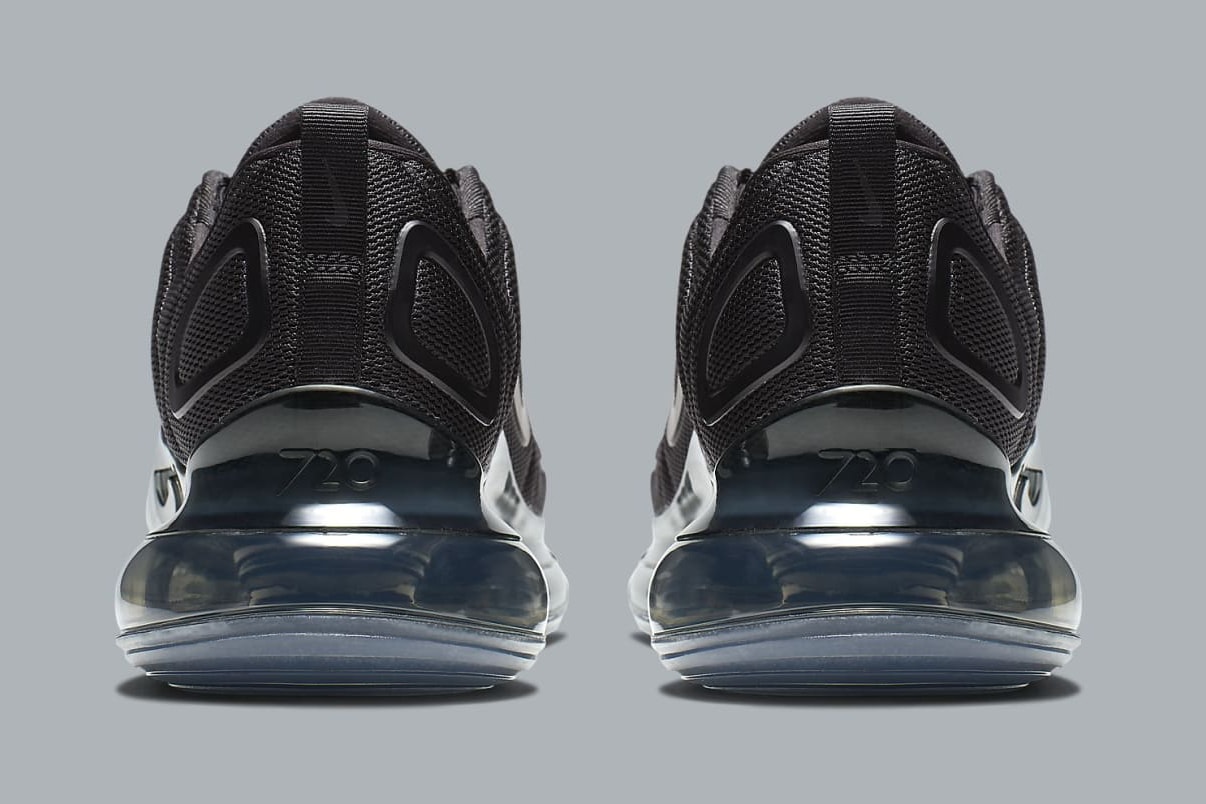 Nike Air Max 720 Triple Black Photos