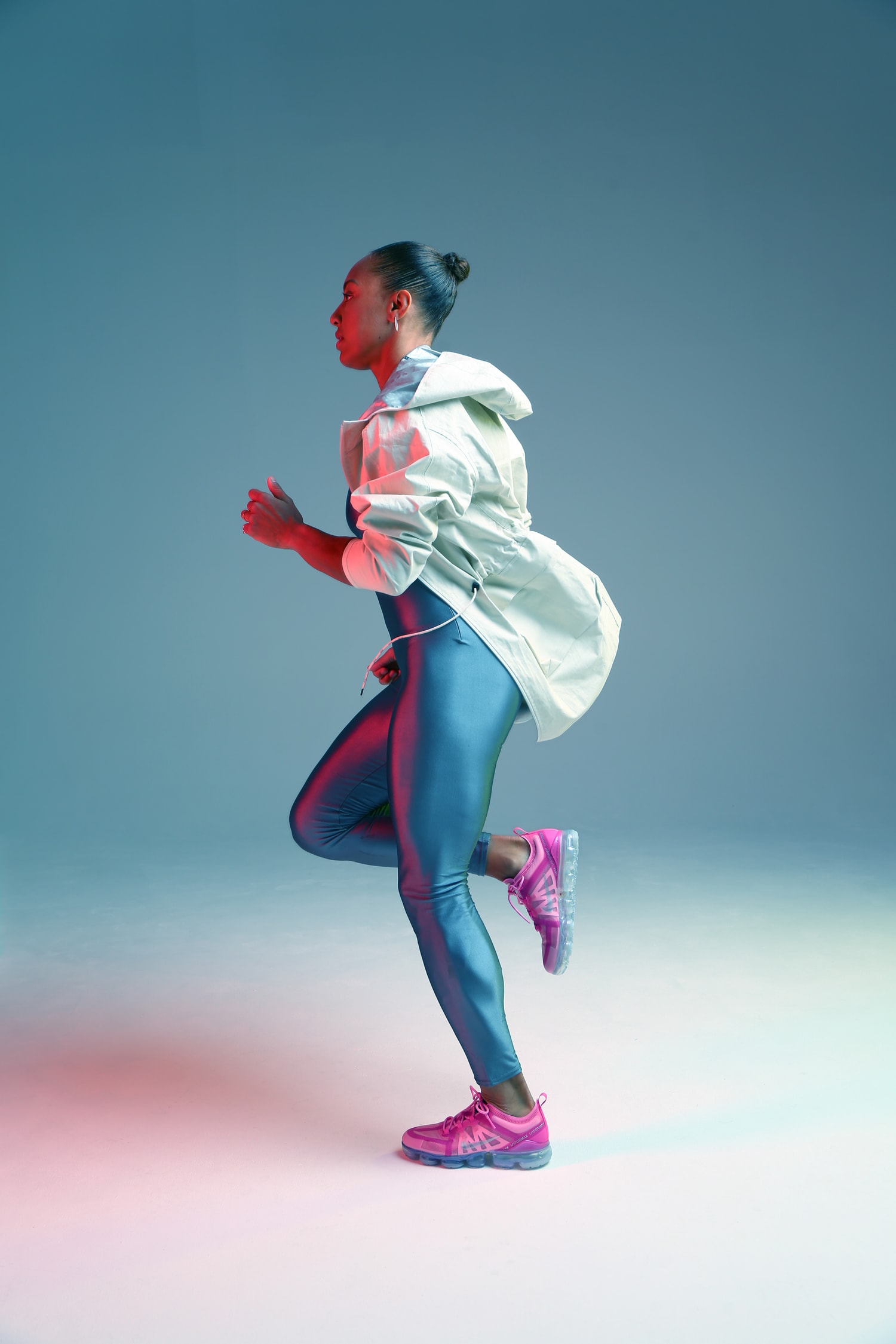 L'Equation Mode x Performance Prend Tout Son Sens Avec L'Athlète Rénelle Lamote Et Le Danseur Léo Walk