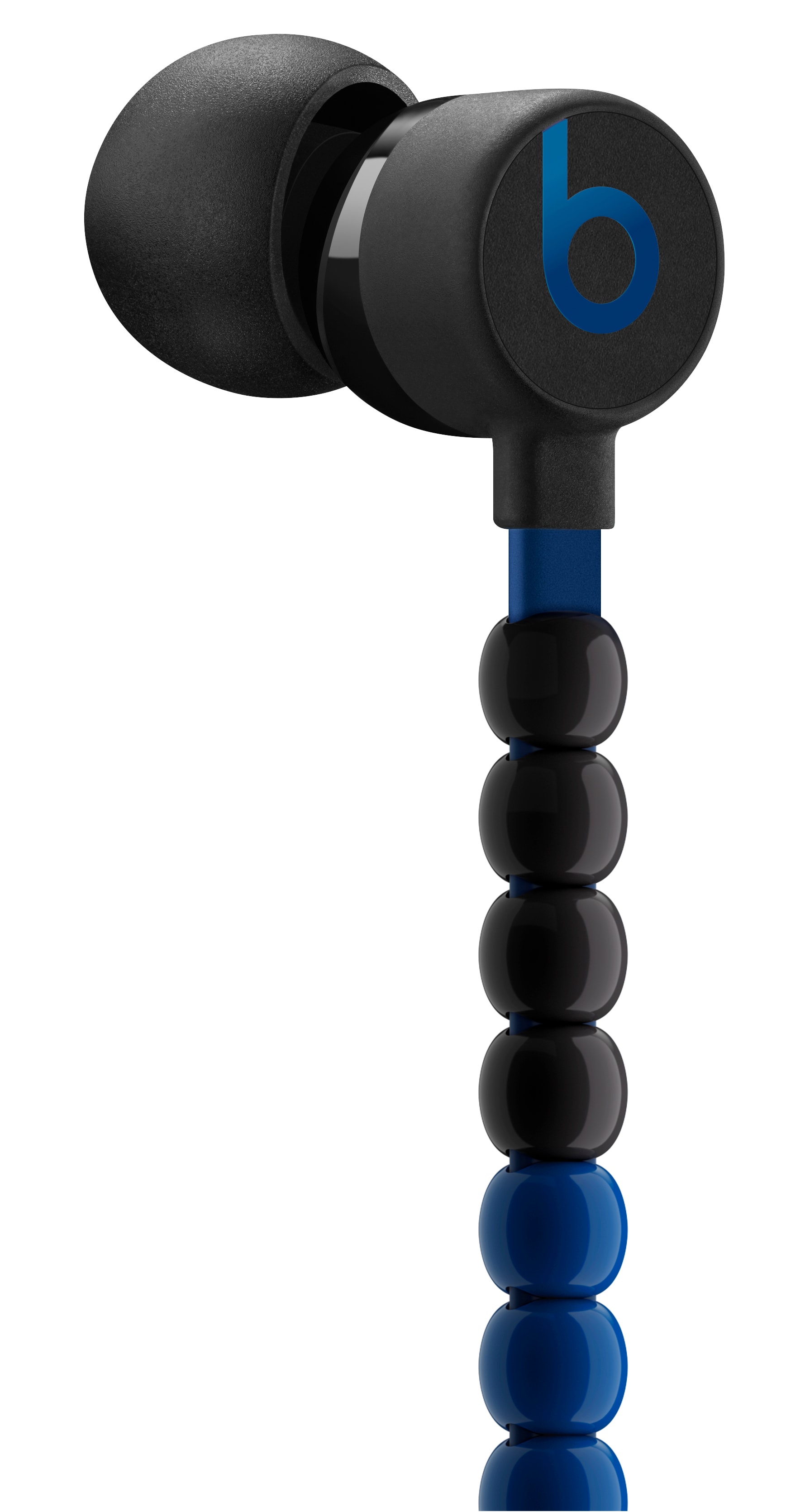 Exclusif : Les Images De La Collab Beats by Dre x sacai