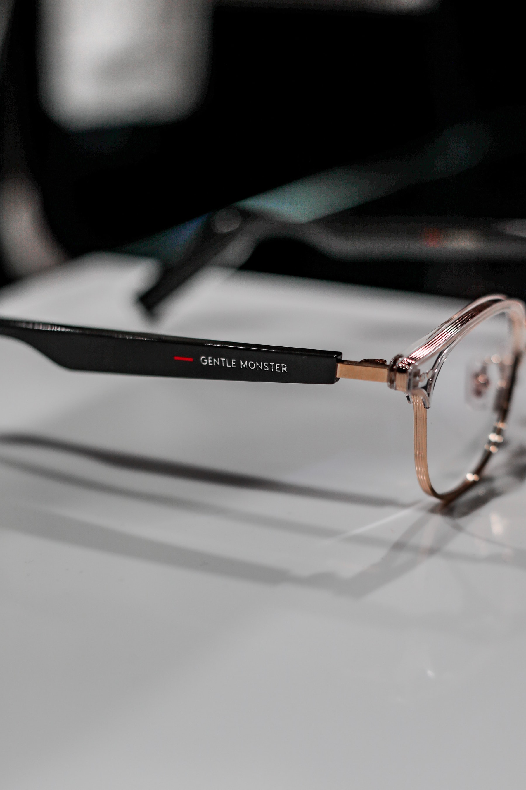 Gentle Monster et Huawei dévoilent des lunettes connectées inspirées de la mode