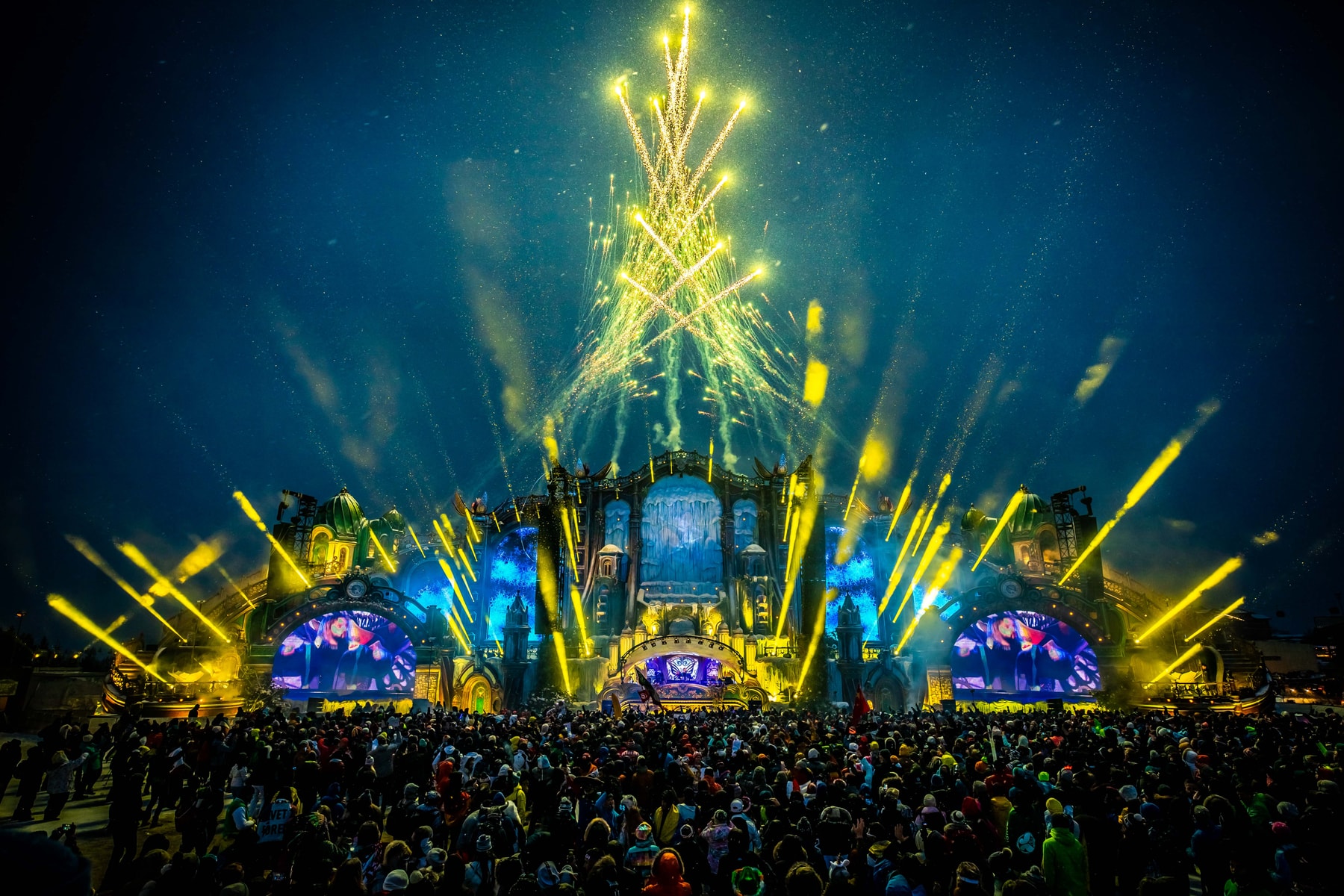 Le Festival Tomorrowland A T-Il Réussi À Dompter Les Montagnes De L'Alpes D'Huez Pour Sa Première Édition Hivernale ?