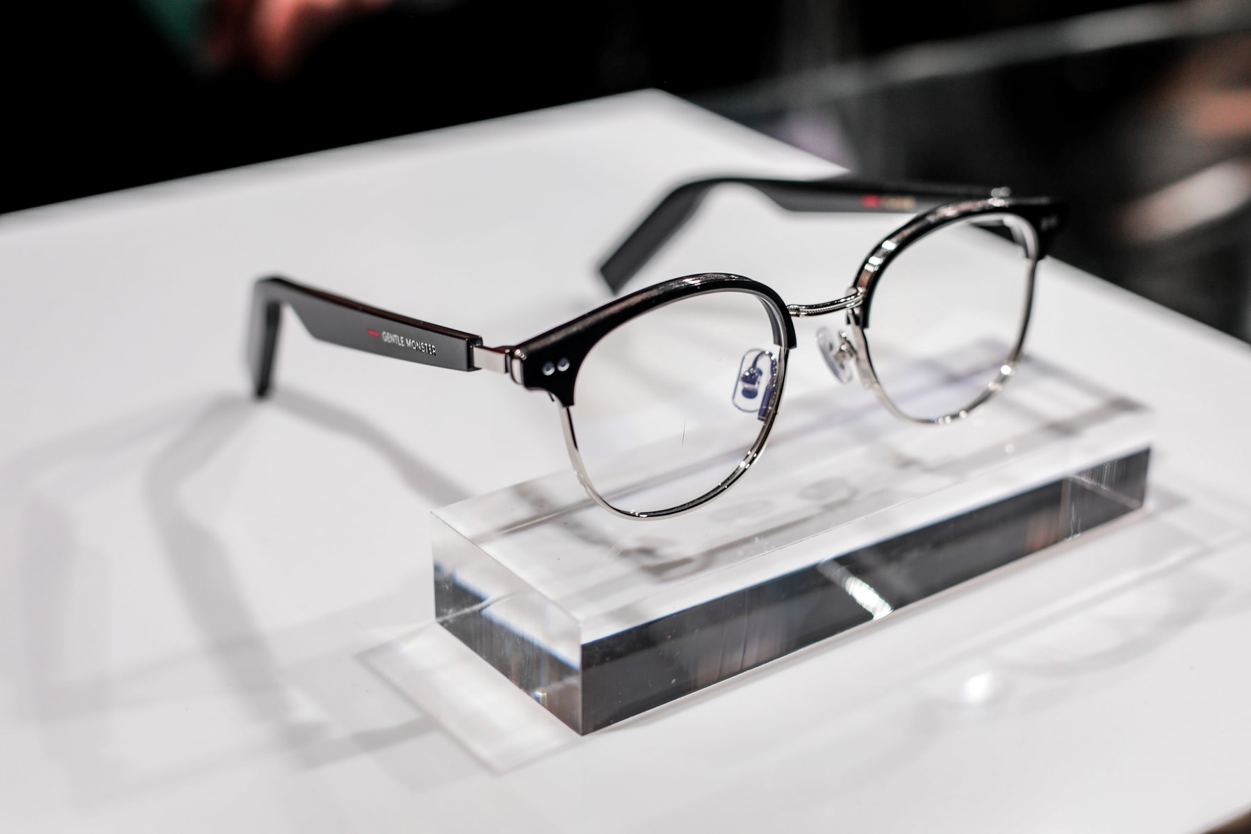 Gentle Monster et Huawei dévoilent des lunettes connectées inspirées de la mode