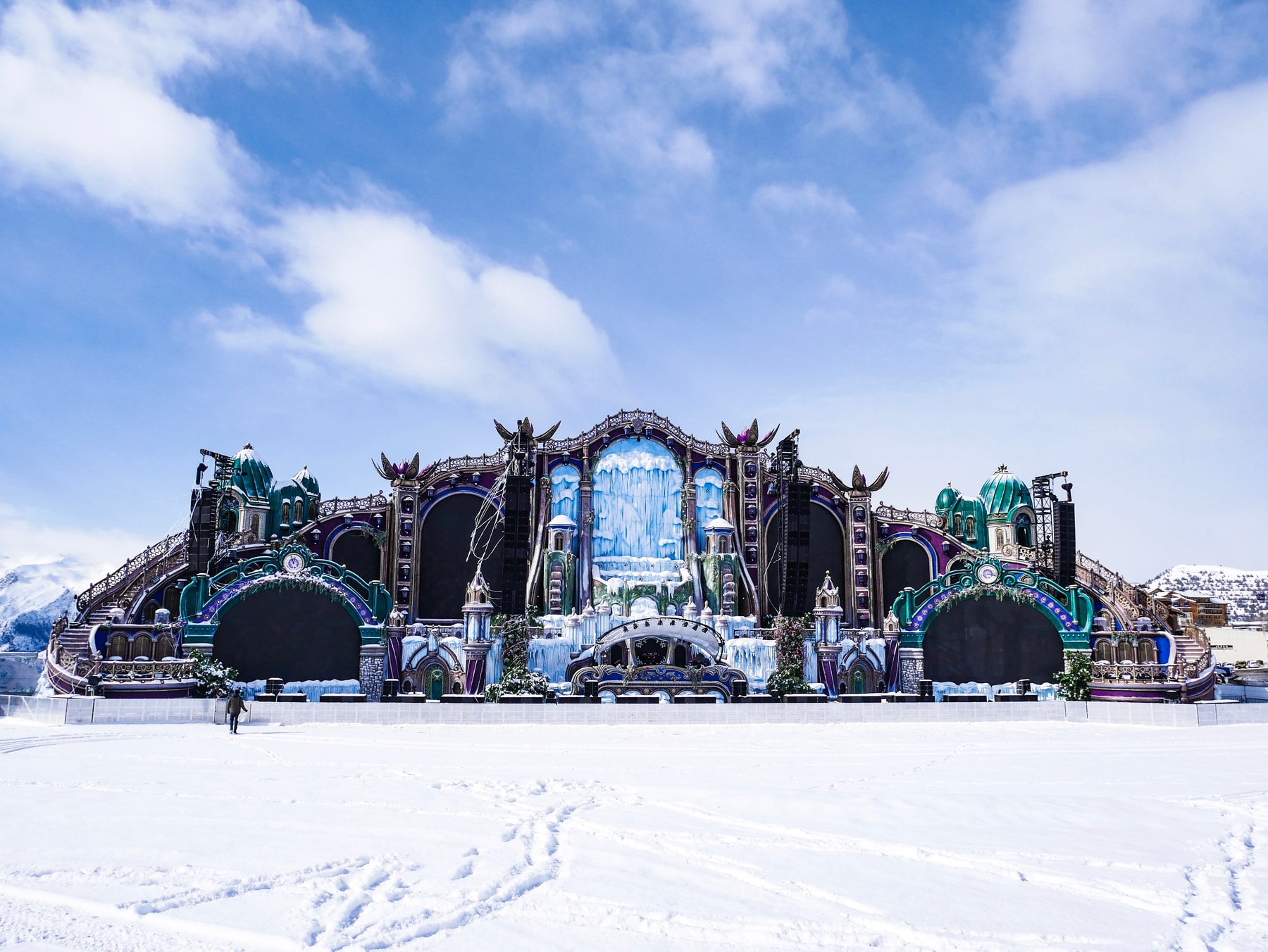 Le Festival Tomorrowland A T-Il Réussi À Dompter Les Montagnes De L'Alpes D'Huez Pour Sa Première Édition Hivernale ?