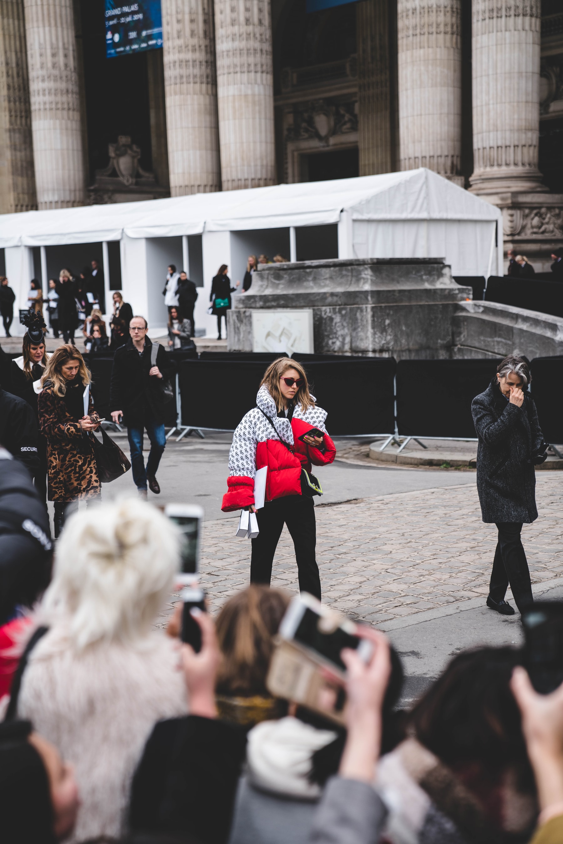 Les Streetstyles Du Défilé Chanel À Paris