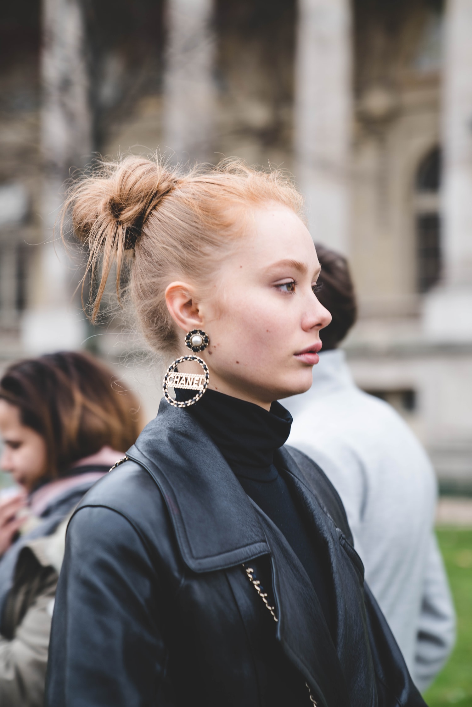 Les Streetstyles Du Défilé Chanel À Paris