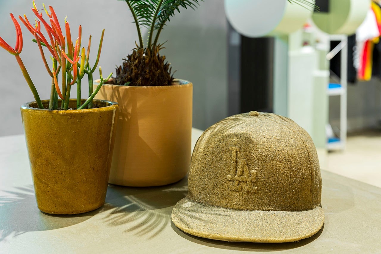 Rentrez dans la boutique Sneakernstuff de Los Angeles