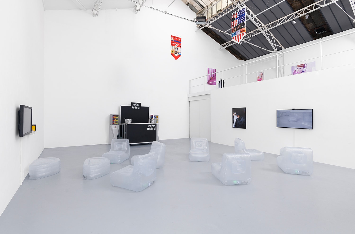 Photo De L'Exposition "INFLUENCERS" De Ben Elliott