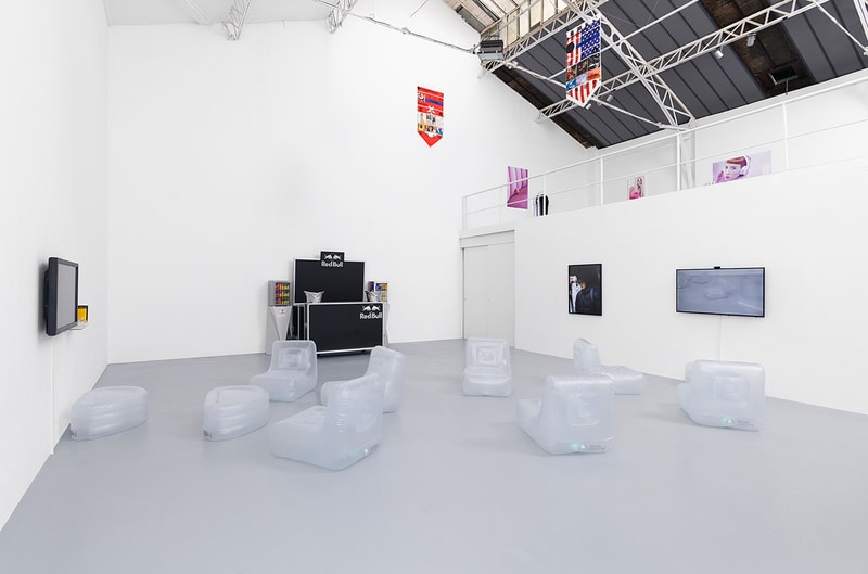 Photo De L'Exposition "INFLUENCERS" De Ben Elliott