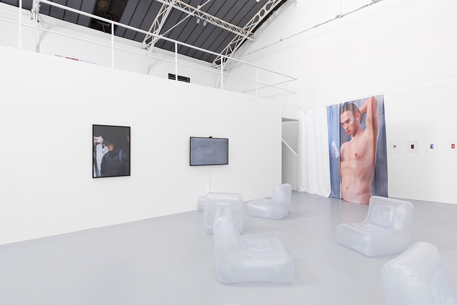 Photo De L'Exposition "INFLUENCERS" De Ben Elliott