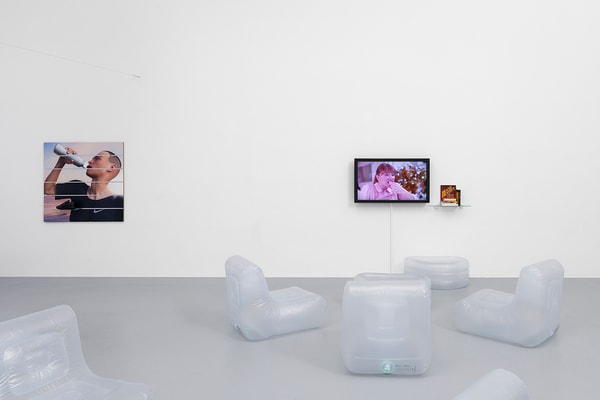 Photo De L'Exposition "INFLUENCERS" De Ben Elliott