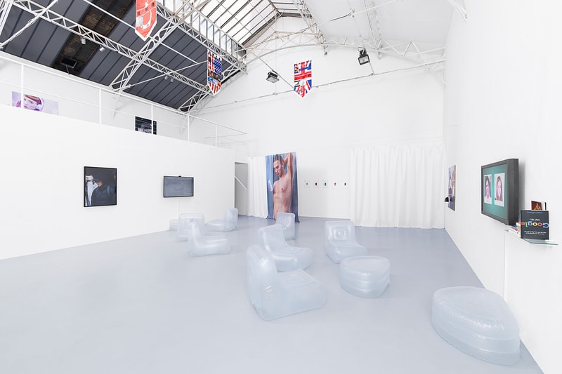 Photo De L'Exposition "INFLUENCERS" De Ben Elliott