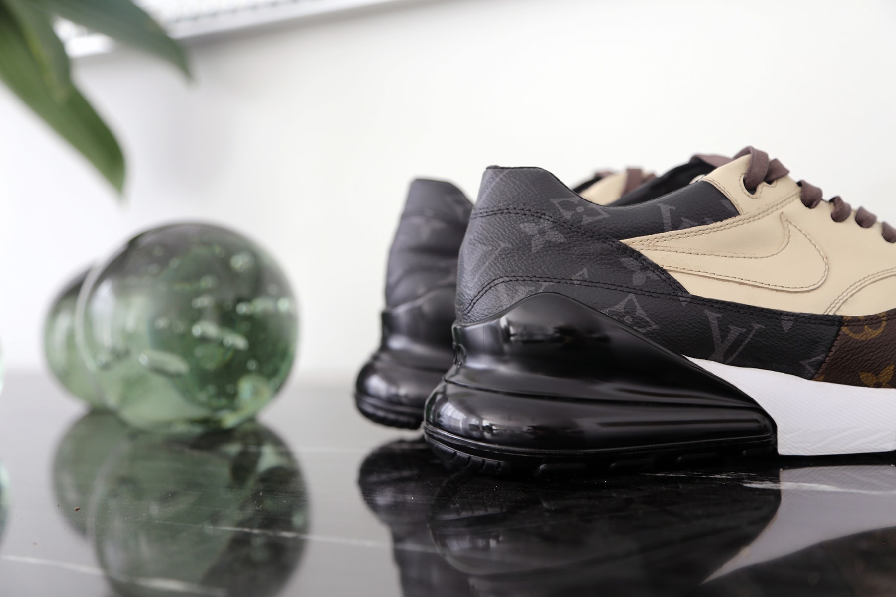Photo De La Air Max 271 x Louis Vuitton