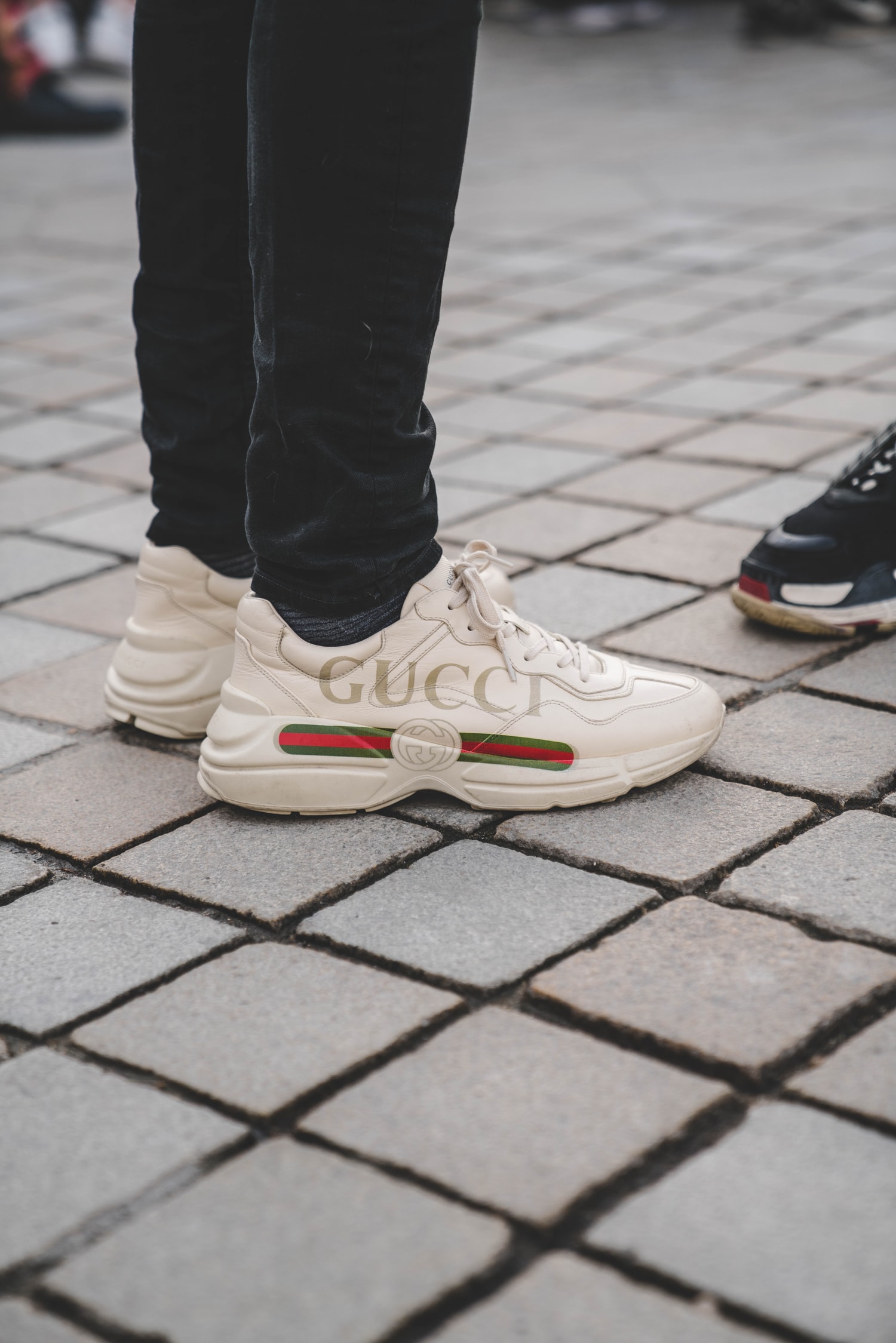 Les Streetstyles Du Défilé Louis Vuitton À Paris