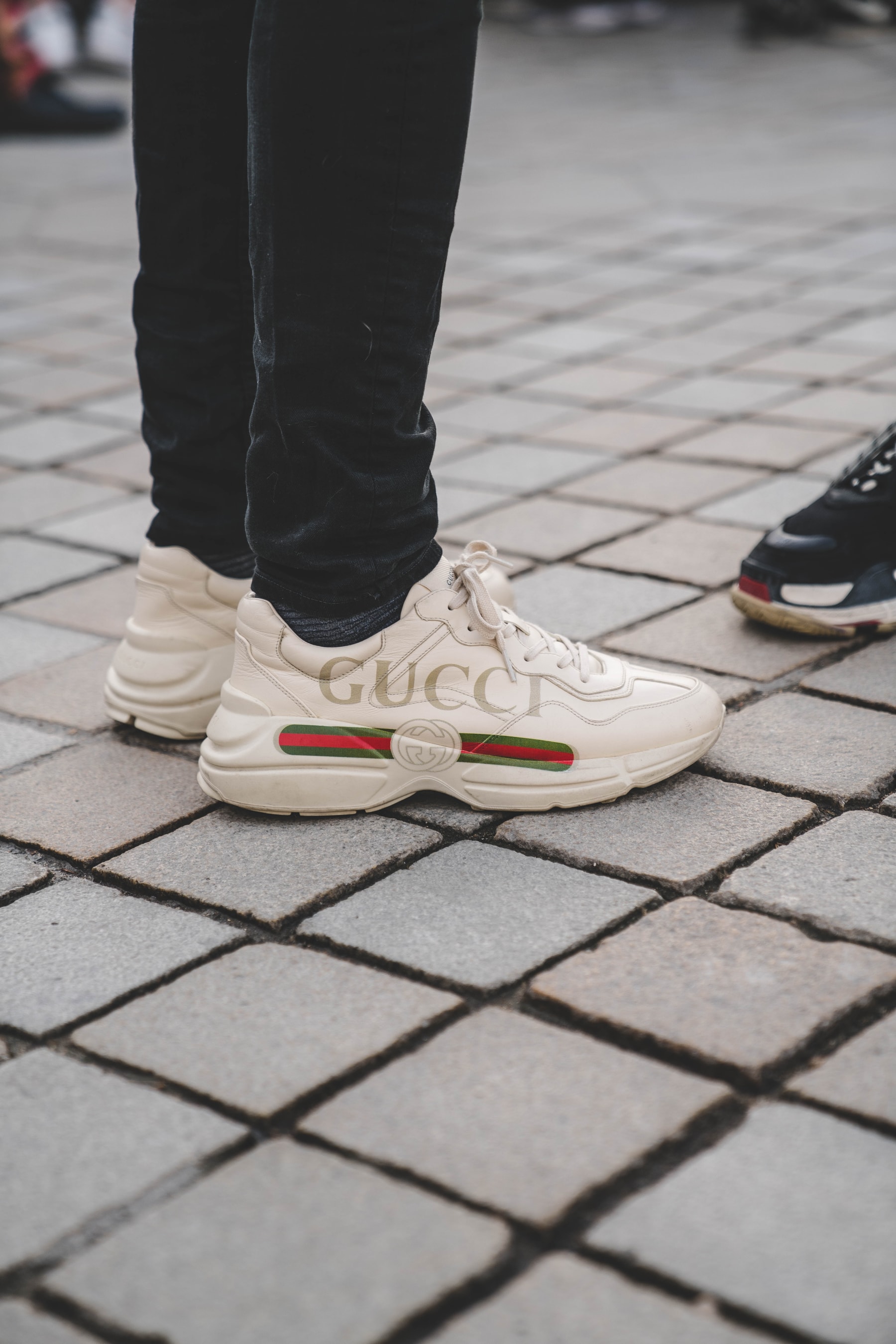 Les Streetstyles Du Défilé Louis Vuitton À Paris