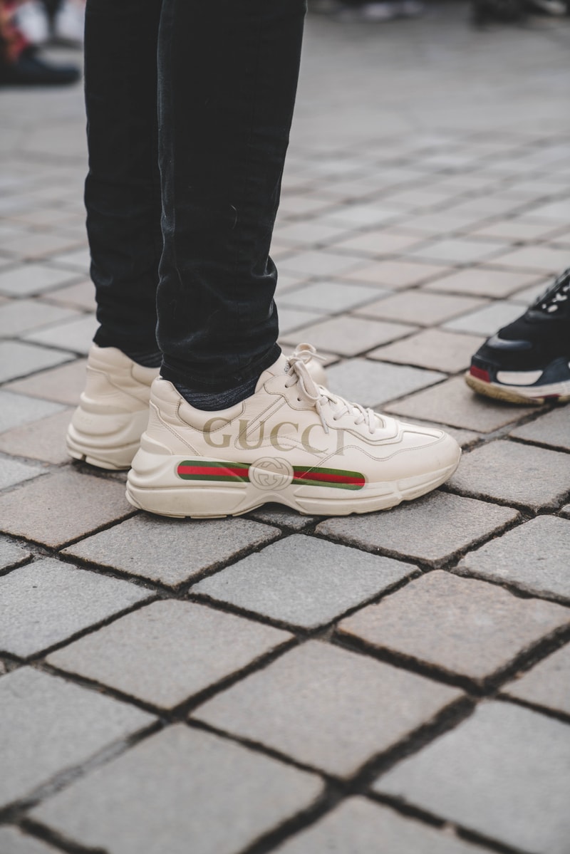 Les Streetstyles Du Défilé Louis Vuitton À Paris