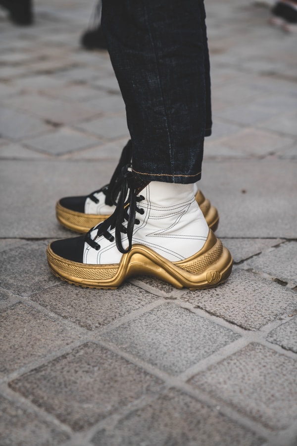Les Streetstyles Du Défilé Louis Vuitton À Paris