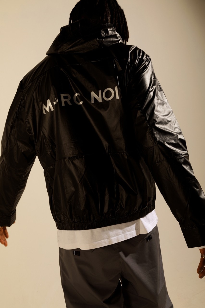 Photo De M+RC Noir