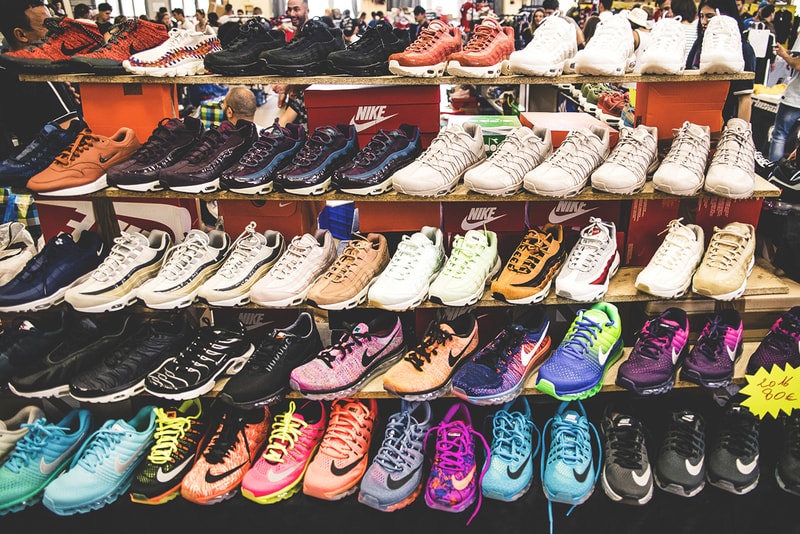 Photo Event Sneakers