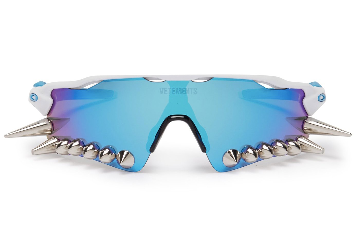 Photos Des Collabs De Vetements Avec Oakley Et Reebok