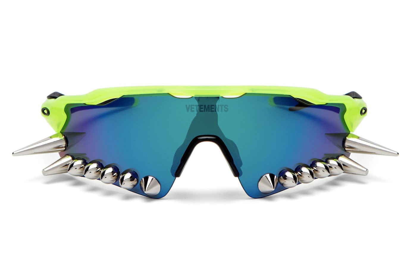 Photos Des Collabs De Vetements Avec Oakley Et Reebok