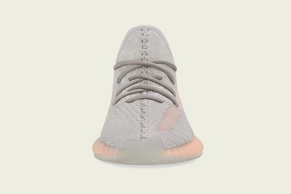 YEEZY BOOST 350 V2 Trueform photos