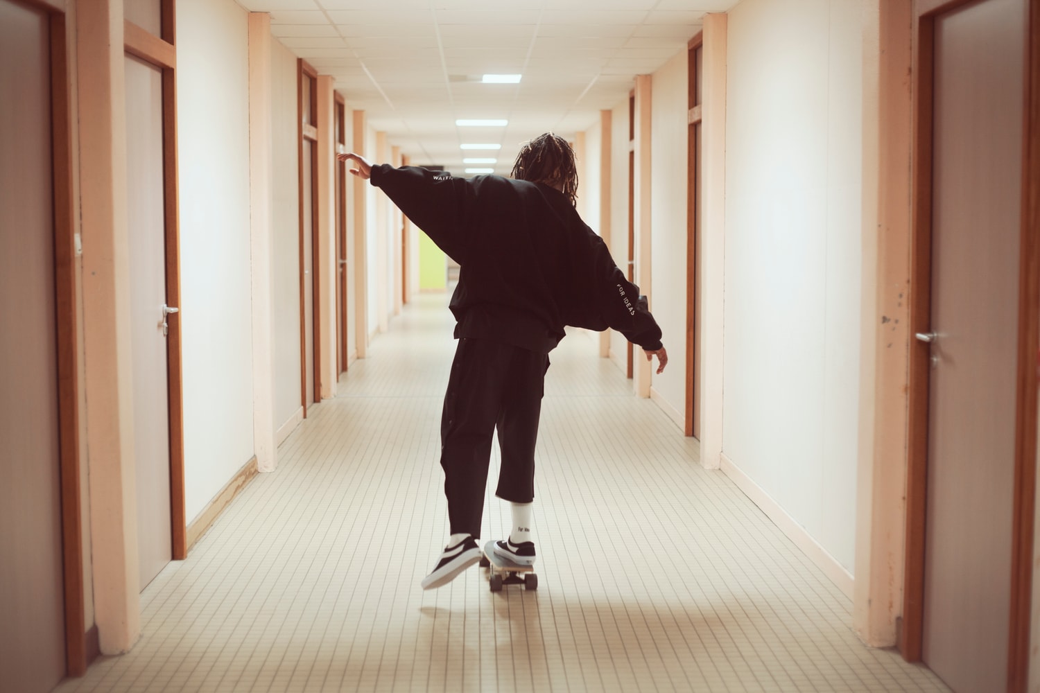 Waiting For Ideas mise sur la nostalgie dans sa nouvelle collection “For The Kids who know and those who don’t”