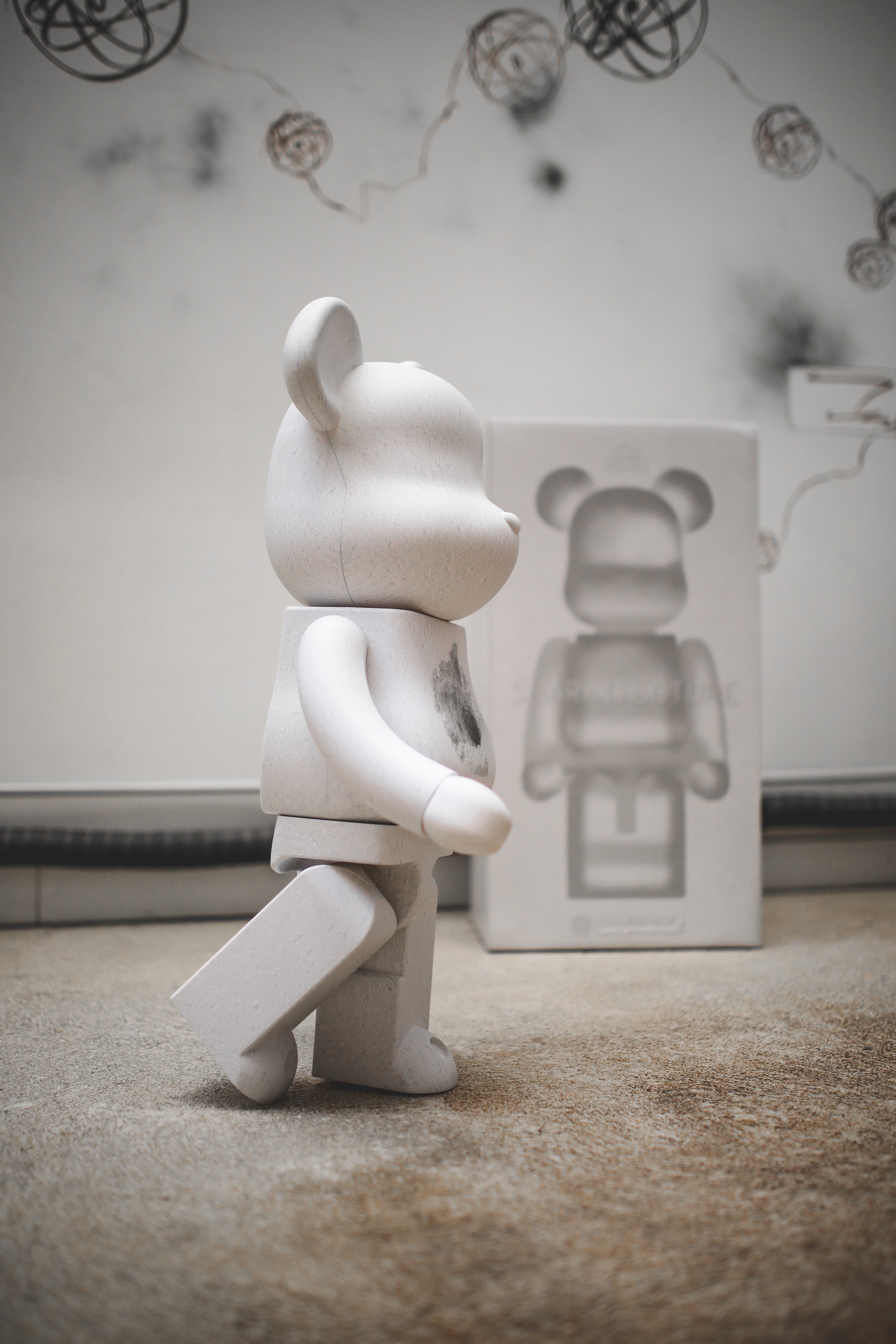 Voici où et quand acheter le bearbrick imaginé par Blackrainbow et Snarkitecture