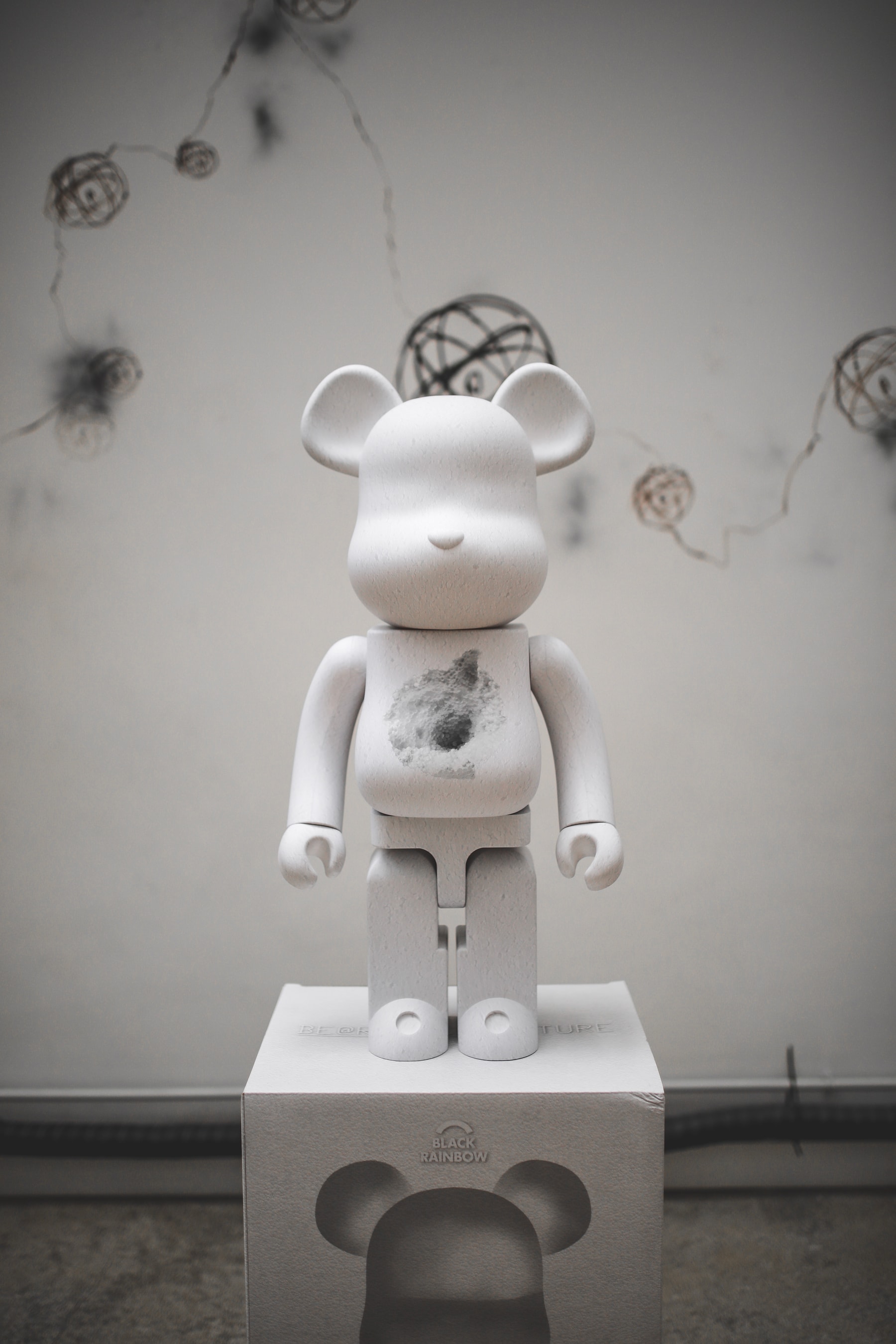 Voici où et quand acheter le bearbrick imaginé par Blackrainbow et Snarkitecture