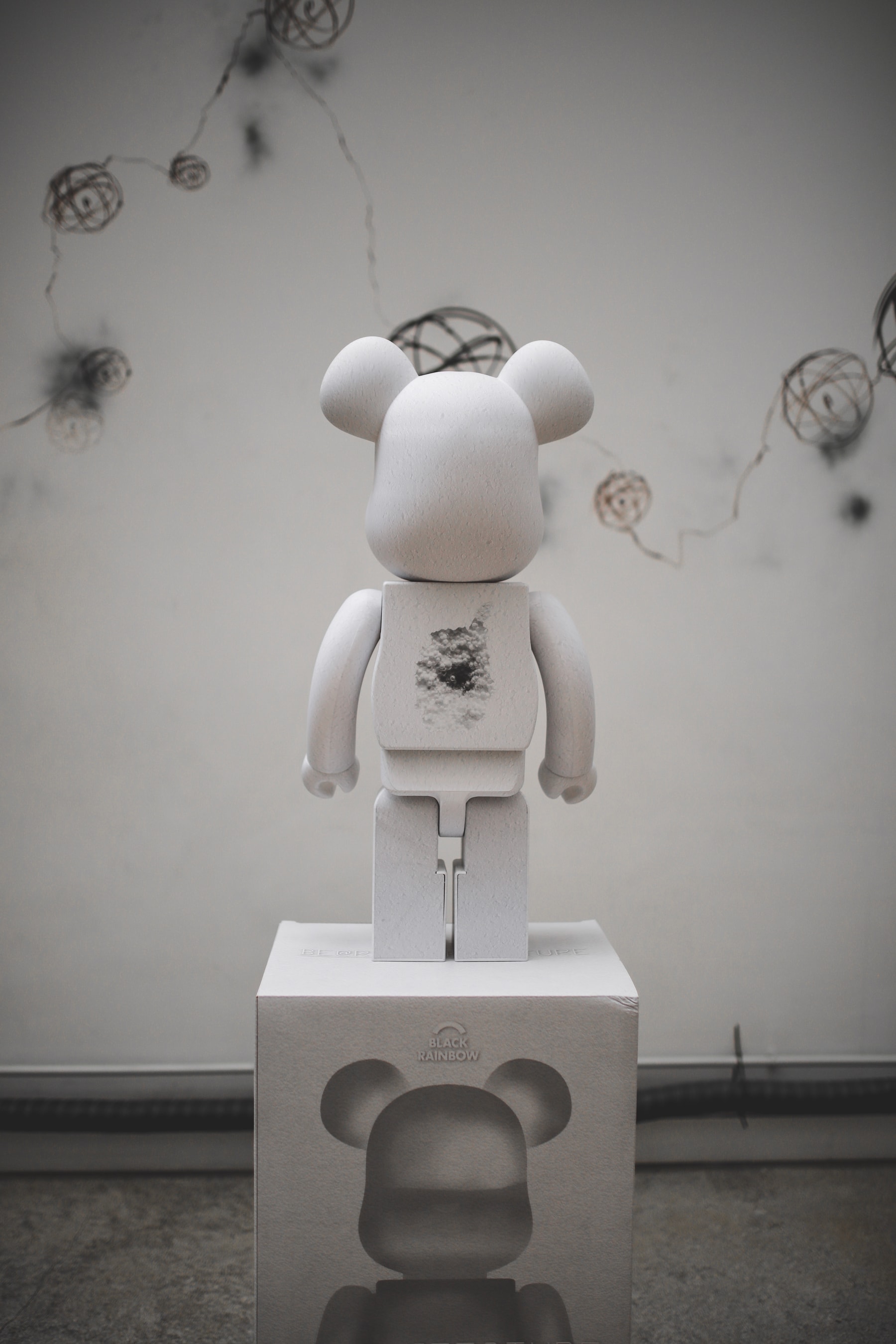 Voici où et quand acheter le bearbrick imaginé par Blackrainbow et Snarkitecture