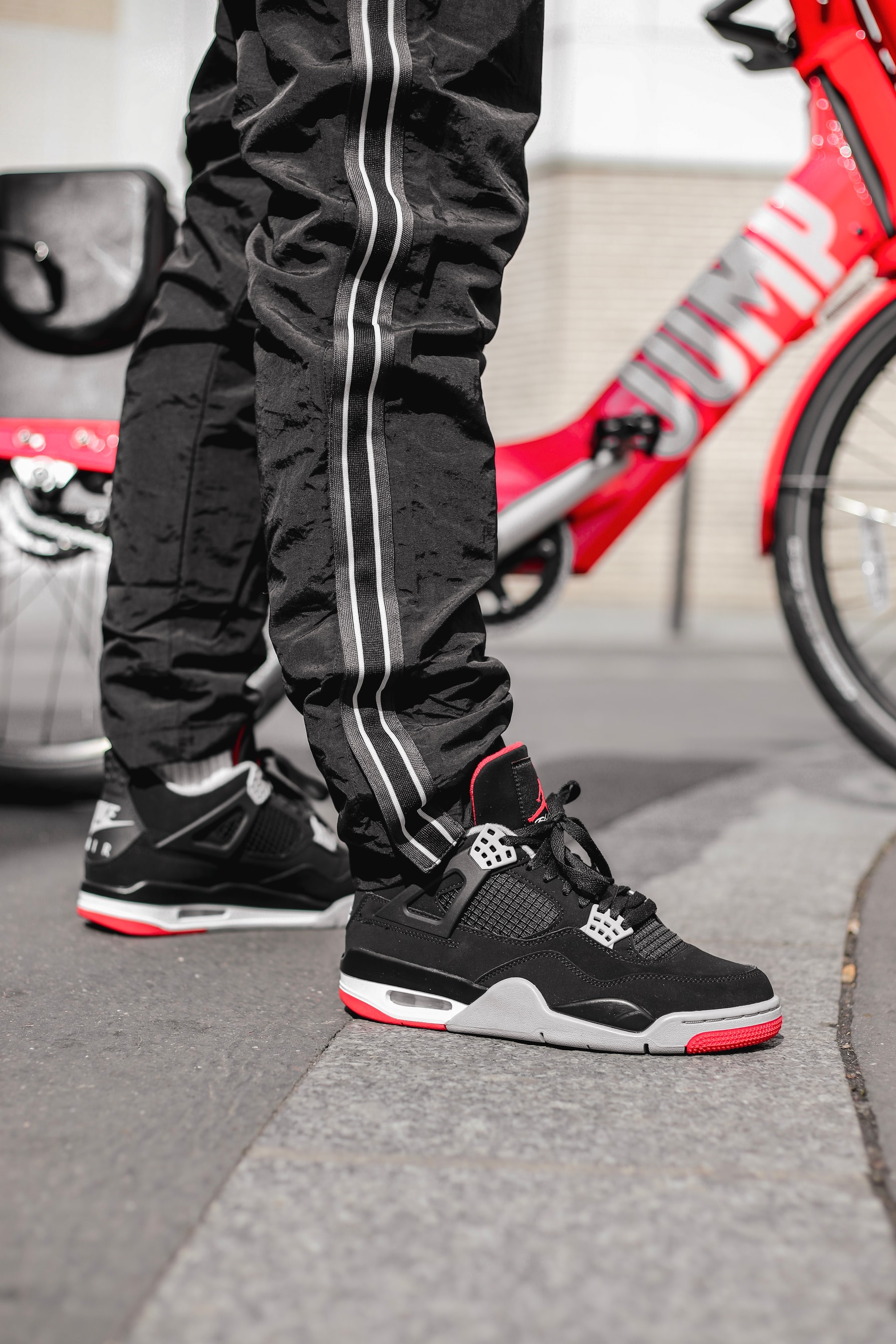 Photo Air Jordan IV OG "Bred"