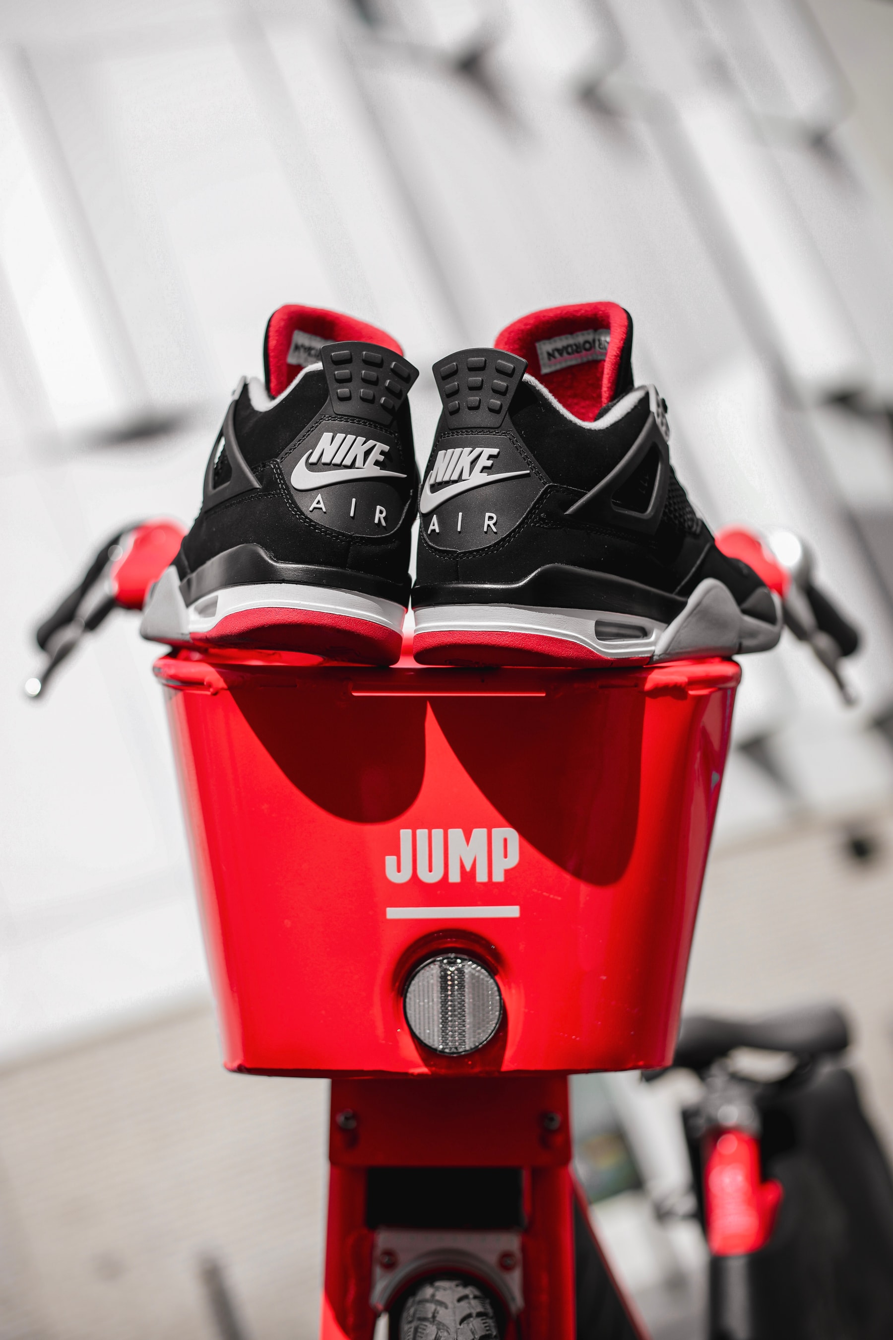 Photo Air Jordan IV OG "Bred"