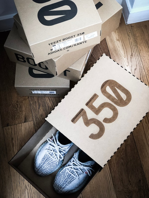 YEEZY : Un designer français imagine des boites en bois customisées pour ranger vos sneakers