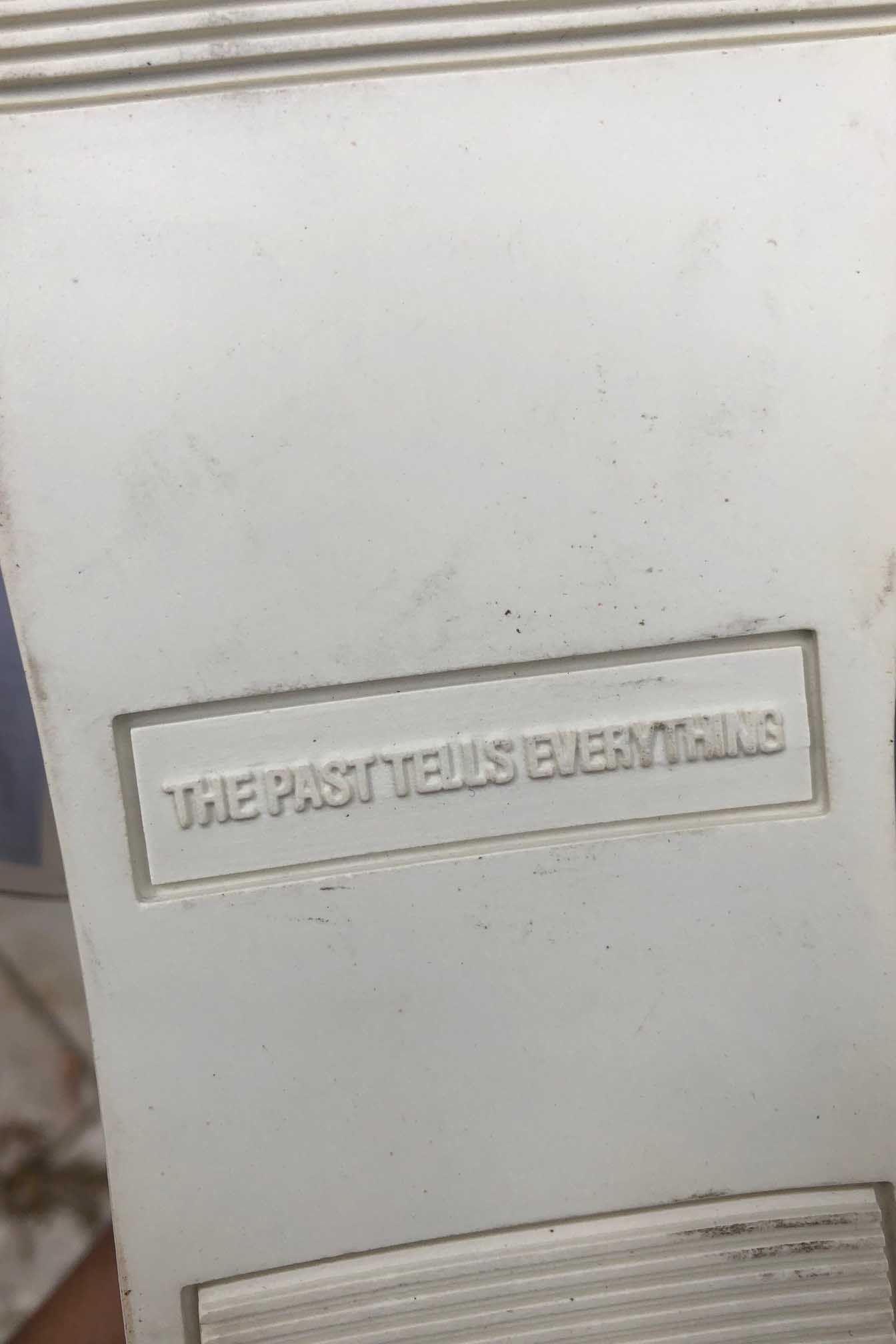Kanye West sneaker pastelle unique sample 2009 