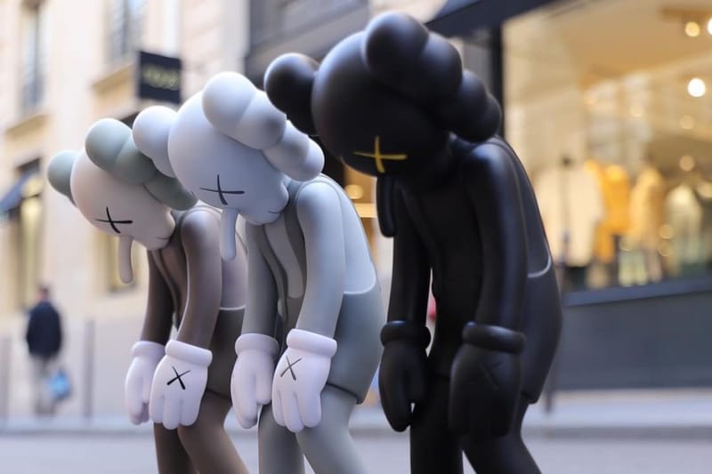 Nous met en vente les figurines KAWS x Medicom Toy en édition limitée