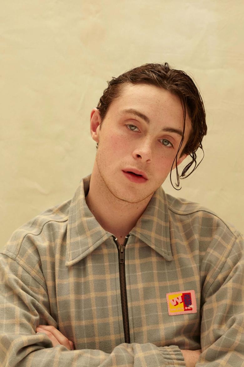 La griffe française Walk in Paris sublime le lazy chic dans son lookbook SS19