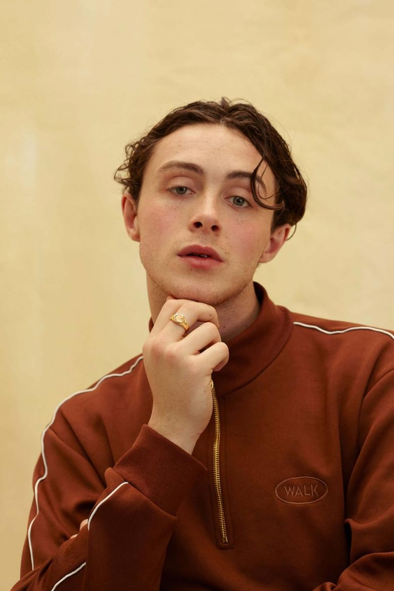 La griffe française Walk in Paris sublime le lazy chic dans son lookbook SS19
