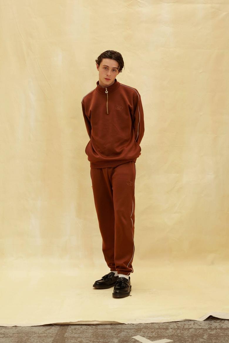 La griffe française Walk in Paris sublime le lazy chic dans son lookbook SS19