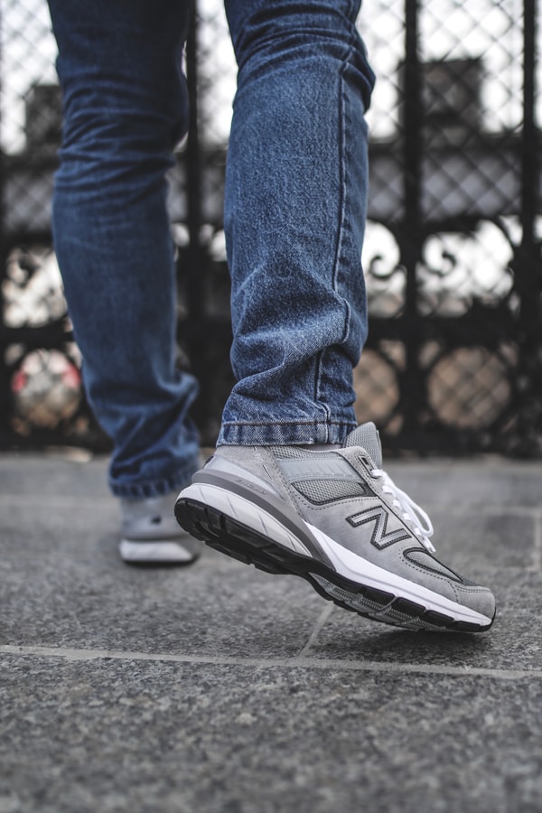 Photo New Balance NB990 V5