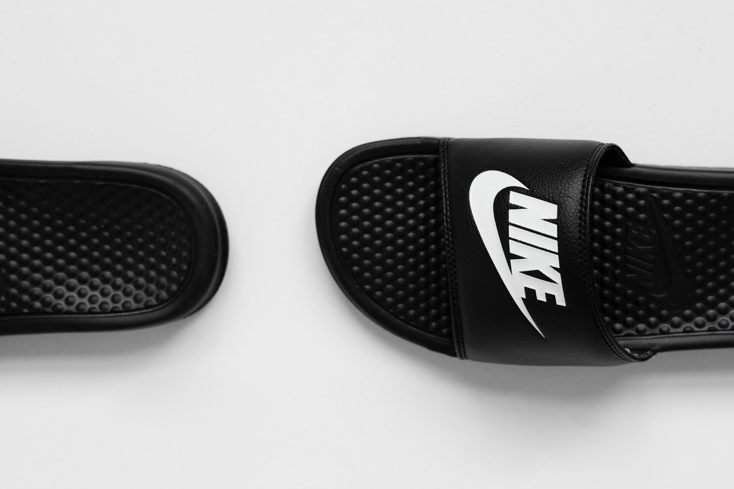 Photo claquettes Nike