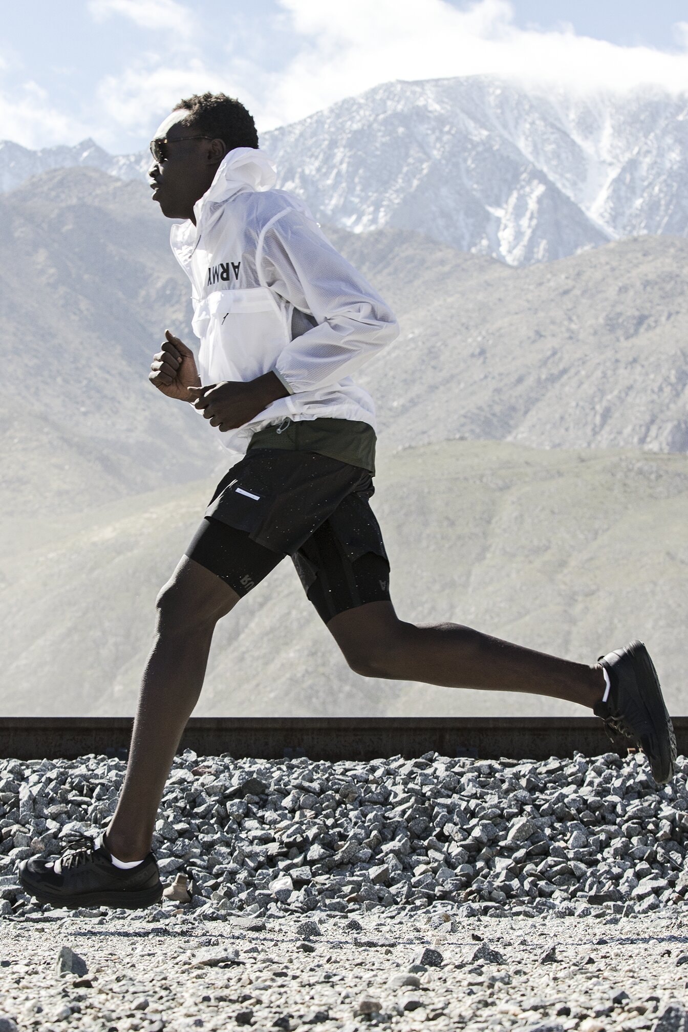 Satisfy Running lunettes soleil district vision photos shop