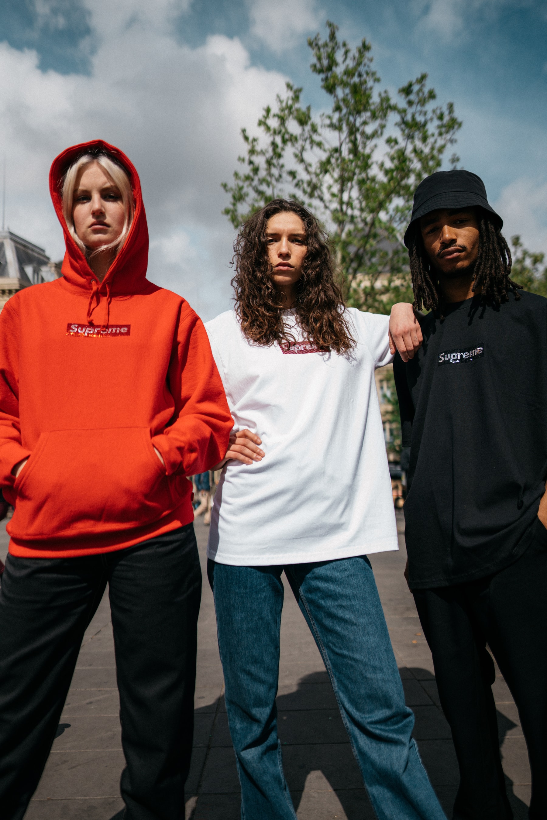 Photo des Box Logos Supreme x Swarovski